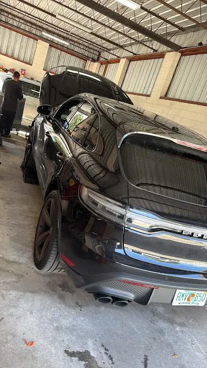 Roots Motors LLC