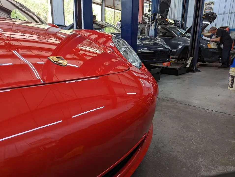 Lonnie's Automotive