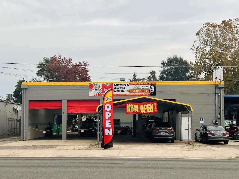 MEDINA AUTO CARE LLC