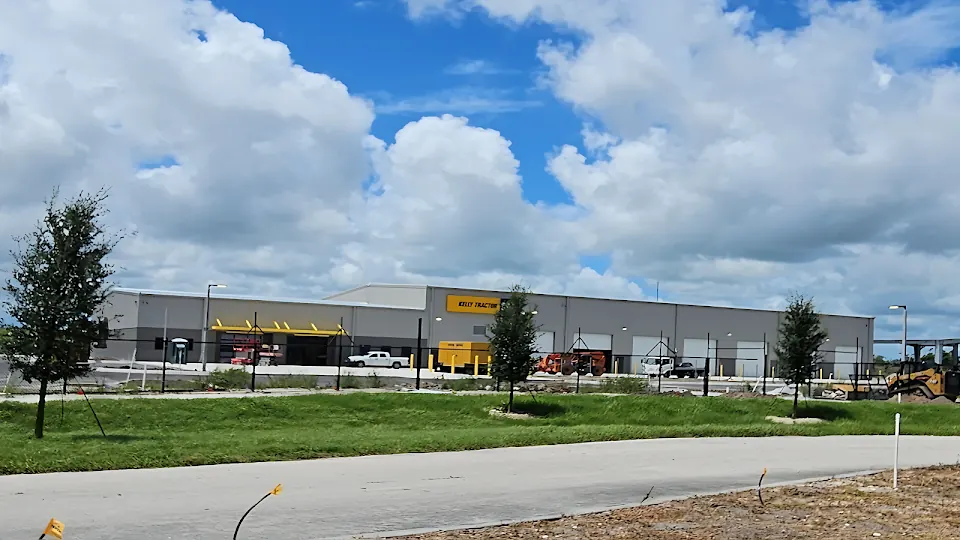 Kelly Tractor CO