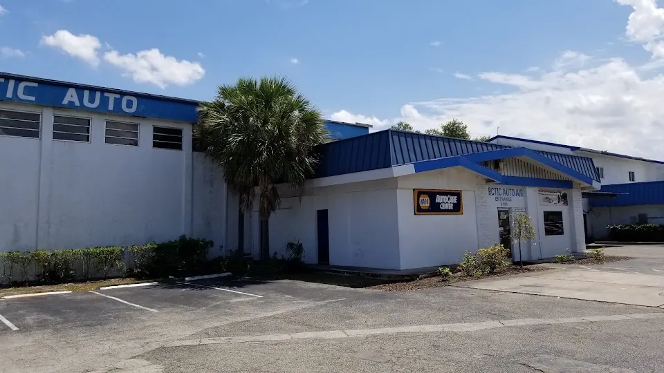 Arctic Automotive Center