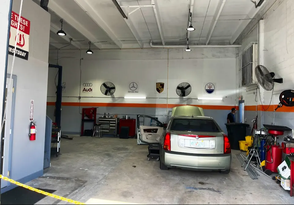 Lucas Auto Repairs, Corp.