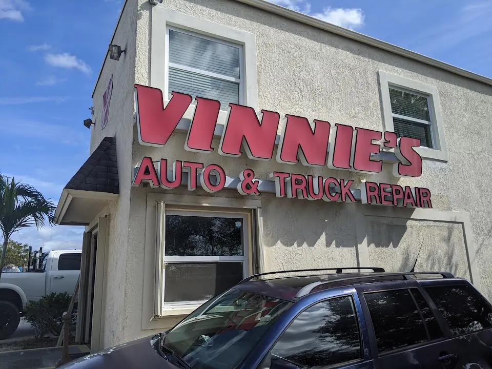 VINNIES AUTO & TRUCK REPAIR